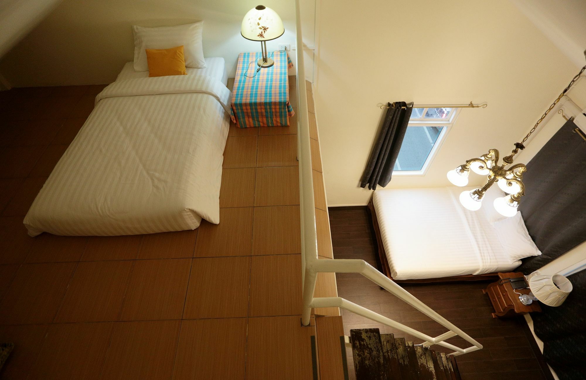 เดอะมิธ-สุดสาทร Bed & Breakfast กรุงเทพมหานคร ภายนอก รูปภาพ